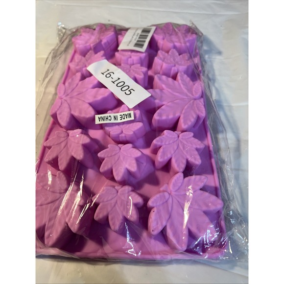 New Leaf Other - Set Of 3 Silicon Leaf Molds Brand New Sealed